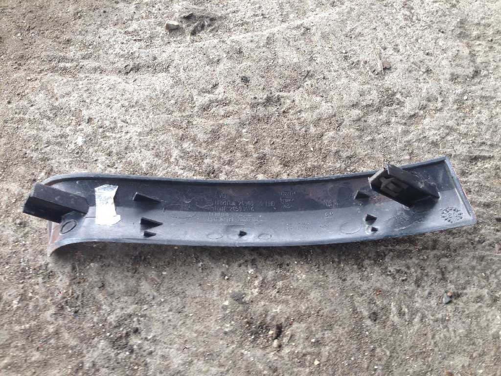 накладка панели приборов б/у - 1